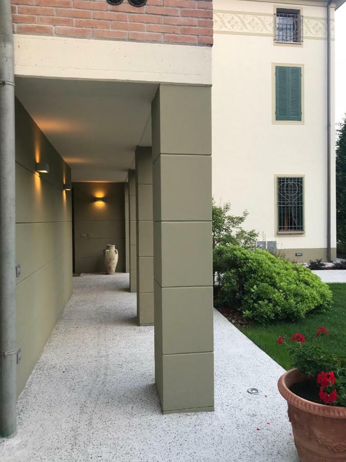 Bed and Breakfast La Sosta Fuori Stazione Brescello Exterior foto