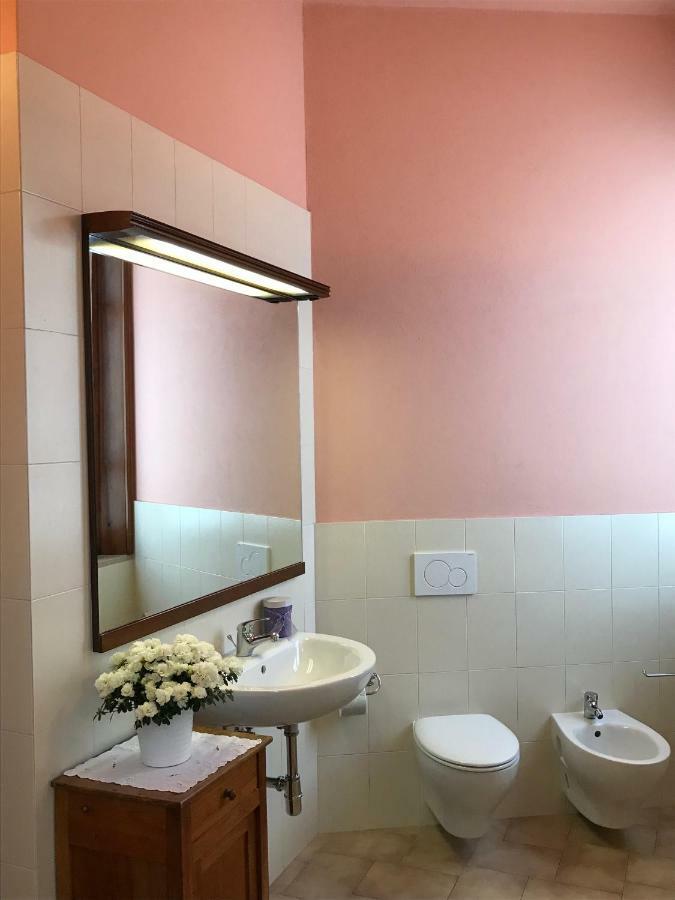 Bed and Breakfast La Sosta Fuori Stazione Brescello Exterior foto